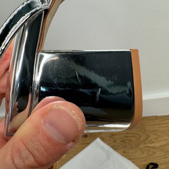 BRAND NEW Larroudé Gio Sandal In Silver Metalic Specchio Block Heel, Size 8 - Picture 8 of 11